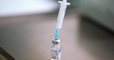 Привившимся от COVID рекомендовали не подвергать организм стрессам