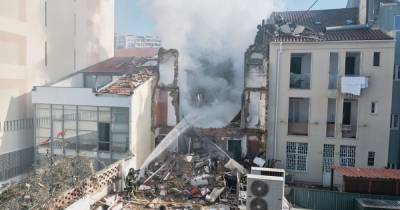 В центре Лиссабона обрушился жилой дом, под завалами ищут людей