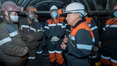Нигматулин обсудил с шахтерами Караганды приоритеты программы партии Nur Otan