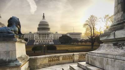 Сенат США единогласно одобрил однодневный бюджет во избежание шатдауна
