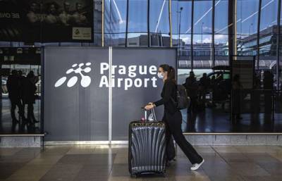 Чехия прекращает авиасообщение с Великобританией