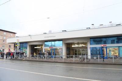 Жетоны к юбилею станций «Елизаровская» и «Ломоносовская» начали продавать в Петербурге