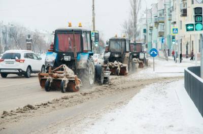 За выходные с улиц Липецка вывезли 335 кубометров снега