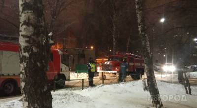 В Новоюжном районе загорелась квартира 20-летней девушки, хозяйку госпитализировали