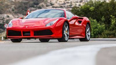 Израильтянин разбил в Дубае арендованный Ferrari за 2,5 миллиона шекелей