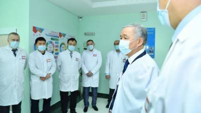Нигматулин ознакомил с программой партии Nur Otan педагогов и медиков Карагандинской области