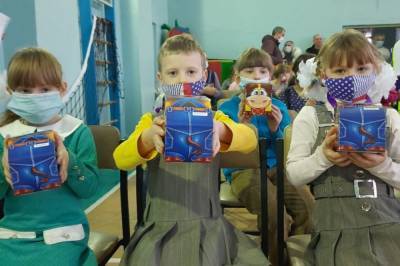 Праздничное чудо: "АТБ" помогает тысячам украинских семей порадовать ребенка в день Святого Николая
