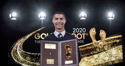 Роналду получил награду за высокие спортивные достижения и сделает отпечаток ног на Аллее чемпионов