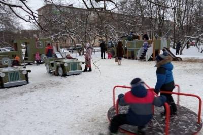 Детская площадка в военном стиле появилась в Петрозаводске