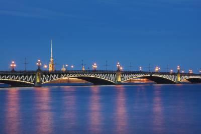 В ночь на 22 декабря в Петербурге разведут Троицкий мост