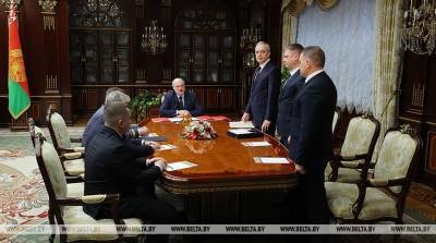 Лукашенко согласовал назначения в местной вертикали власти