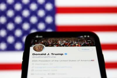 Donald Trump - Twitter более явно помечает твиты Трампа как лживые - fainaidea.com - США