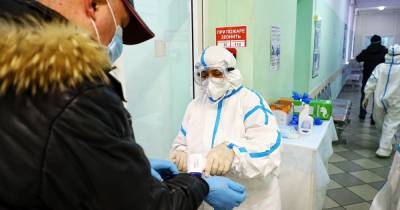В Калининградской области коронавирус выявили ещё у 19 медработников и 15 школьников