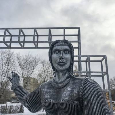 Власти Нововоронежа решили демонтировать памятник Алёнке