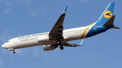 Власти Украины планируют ограничить авиасообщение с Великобританией