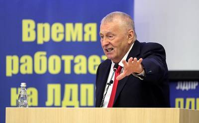 Жириновский призвал отдать больше половины мест в Госдуме молодым депутатам