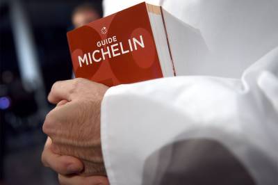 Собянин заявил о начале работы в России ресторанного гида Michelin