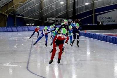 Томичи стали победителями первенства Сибири по конькобежному спорту