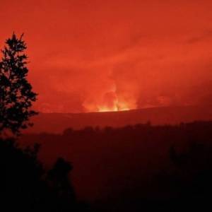 На Гавайях извергается вулкан Килауэа: красный уровень угрозы