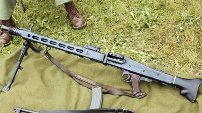 Украинские таможенники предотвратили отправку "пулемета Гитлера" во Францию