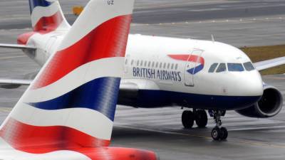 Россия останавливает авиасообщение с Великобританией с 22 декабря