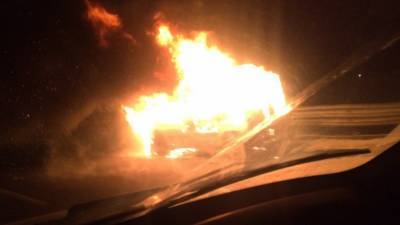Пассажир зарезал таксиста и сжег его авто в Татарстане