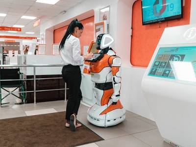 В челябинских МФЦ появится робот-консультант