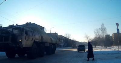Колонну военной техники ВСУ со "Смерчами" заметили в 20 км от границы с Крымом (фото)