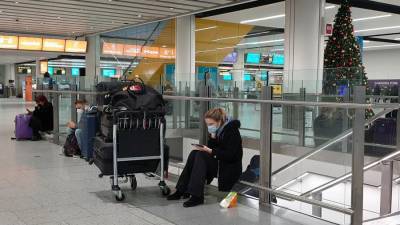 Дания приостановила авиасообщение с Великобританией