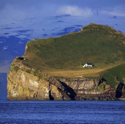 Один дома: впечатляющие фото самого одинокого дома в мире
