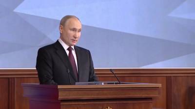Путин: ВС РФ и ядерная триада обеспечивают полную безопасность России