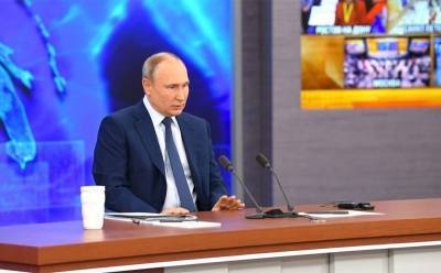 Владимир Путин назвал условие возвращения к индексации пенсий работающим пенсионерам