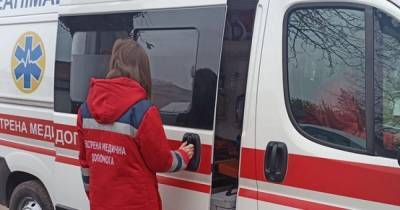 В Киеве пьяный мужчина напал на бригаду скорой помощи, есть пострадавшие