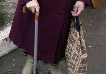 В Череповце грабитель-рецидивист сбил 82-летнюю бабушку с ног и убежал с ее сумкой