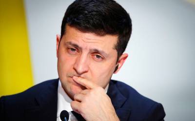 Украинцы назвали Зеленского неудачником и политиком года – опрос