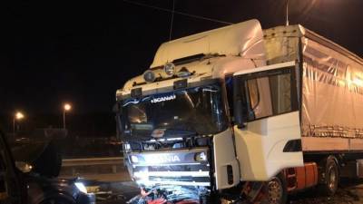 ДТП с фурой на Щелковском шоссе затруднило движение из Москвы в область