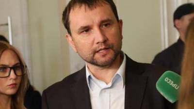 Владимир Вятрович: "Слуги народа" снова атакуют украинский язык