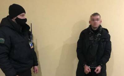 На Львовщине пограничники задержали россиянина, находившегося в международном розыске