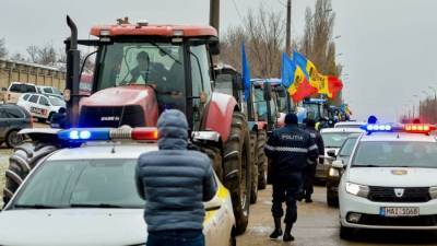 Молдавские фермеры мобилизуются: На Кишинев идет новый «тракторный марш»