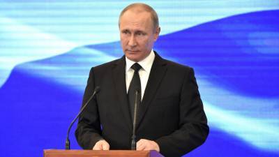 Путин своим указом приравнял Северный флот к военному округу
