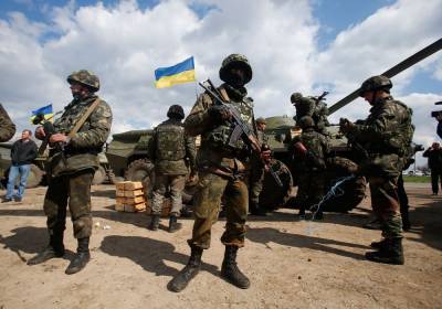 Гражданский трактор подорвался на мине – украинские боевики пытаются обвинить НМ ДНР