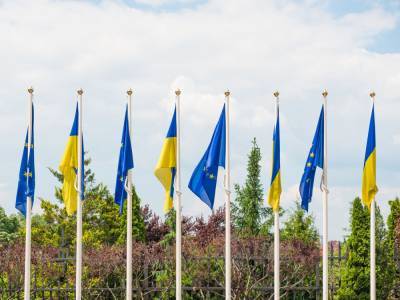 Почти половина украинцев считают, что Украина должна вступить в ЕС – опрос