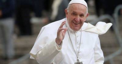 Папа Римский призывает заняться благотворительностью на Рождество