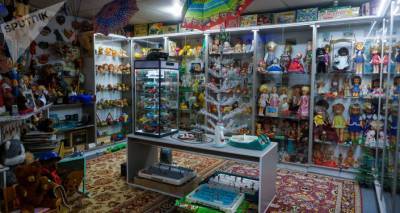 Тайна двух Буратино: в Риге открылся уникальный музей игрушек