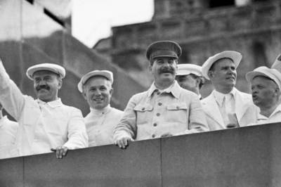 Коммунисты и Джигурда отметили день рождения Сталина