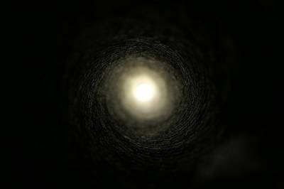 Астрономы заявили о загадочном исчезновении гигантской черной дыры - Cursorinfo: главные новости Израиля