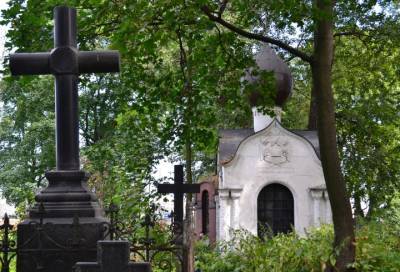 Петербургское похоронное бюро через суд билось за умерших от COVID-19