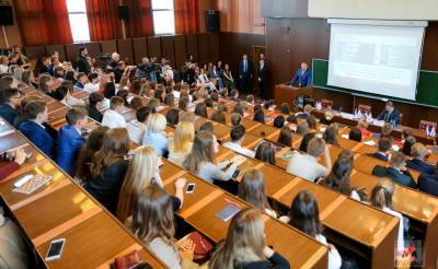 Россия планирует расширить число бюджетных мест в вузах, выделяемых студентам из Узбекистана