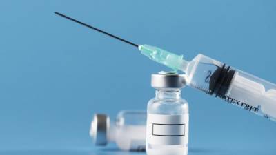 Петербуржцам доставят 100 тыс. доз вакцины от коронавируса до Нового года
