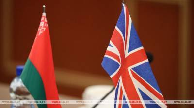 Авраменко и Пиневич обсудили с послом Беларуси сообщение с Великобританией в новогодние праздники